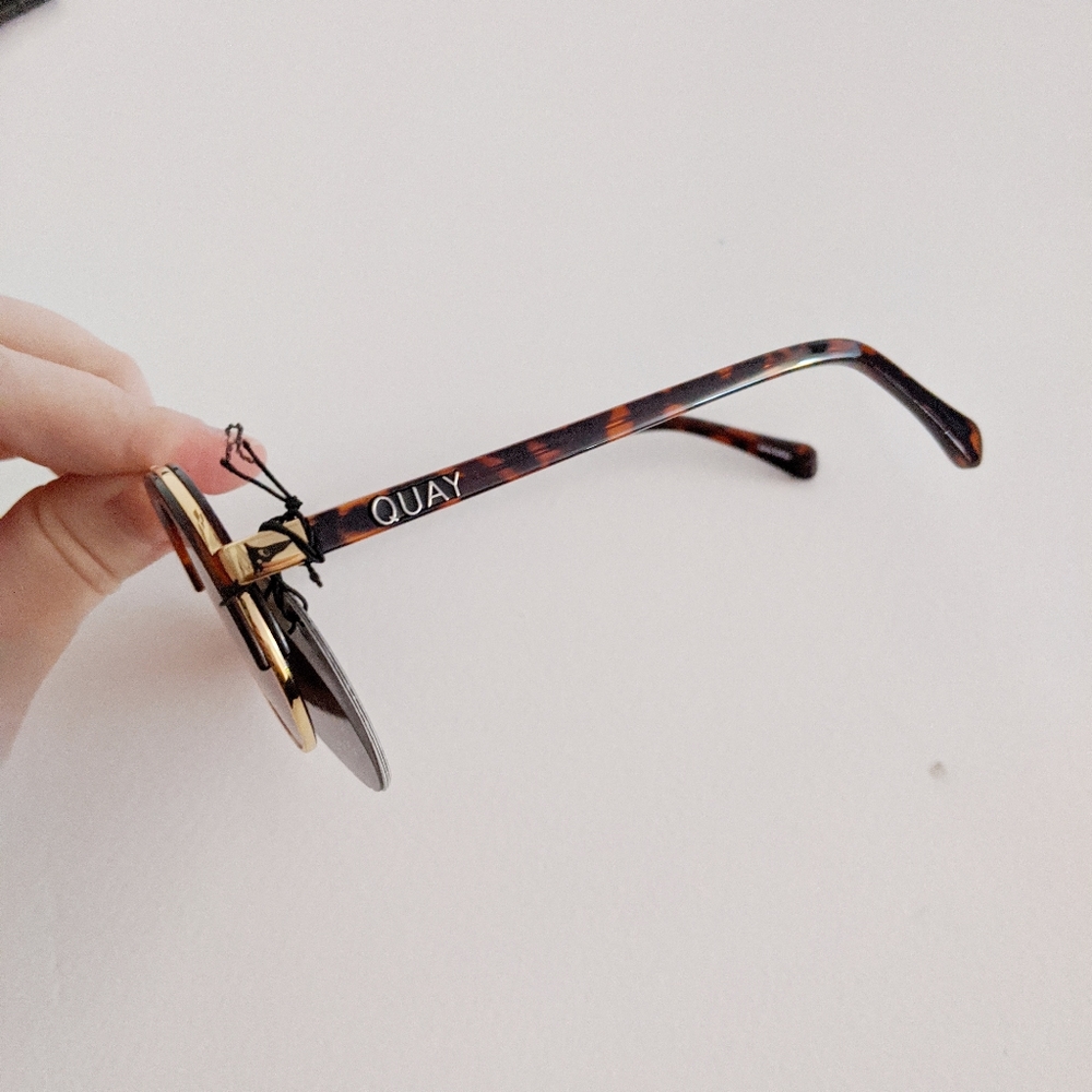 NWT Quay Come Around Round Sunglasses - Picture 4 of 7